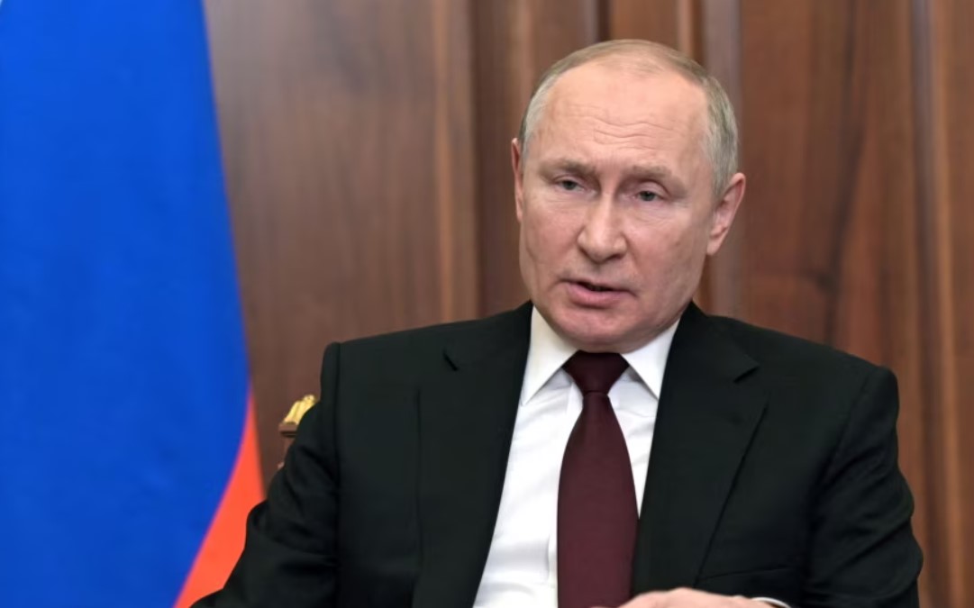 Від "зграї наркоманів" до "пана Зеленського": Путін різко змінив риторику
